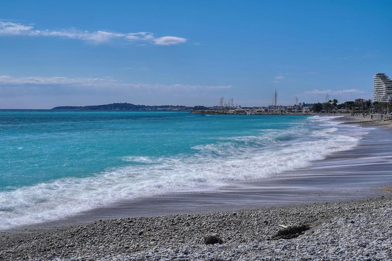 Apartment Cannes Luxury - Stunning Sea Front Villeneuve-Loubet