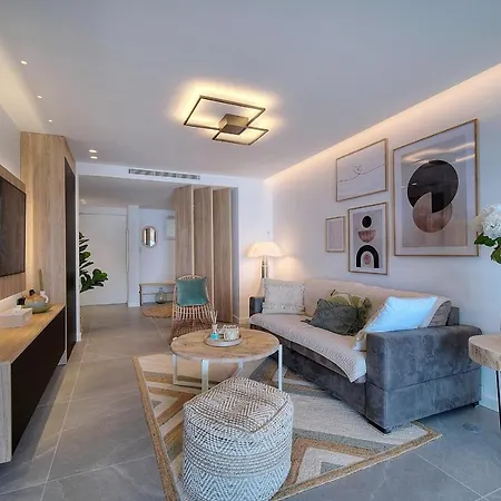 Cannes Luxury Rental - Stunning Sea Front Apartment Villeneuve-Loubet Exterior foto