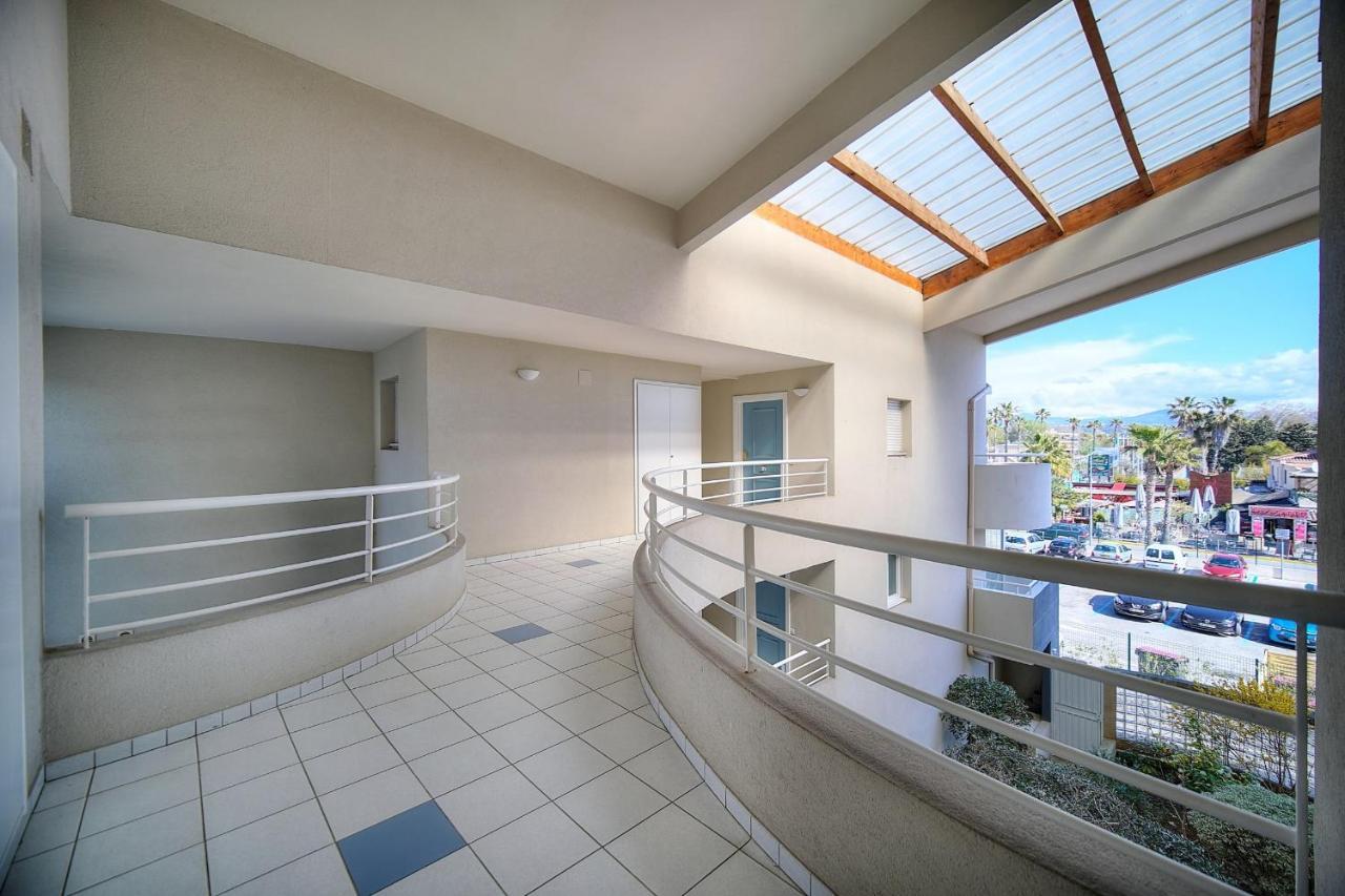 Cannes Luxury - Stunning Sea Front Apartment *