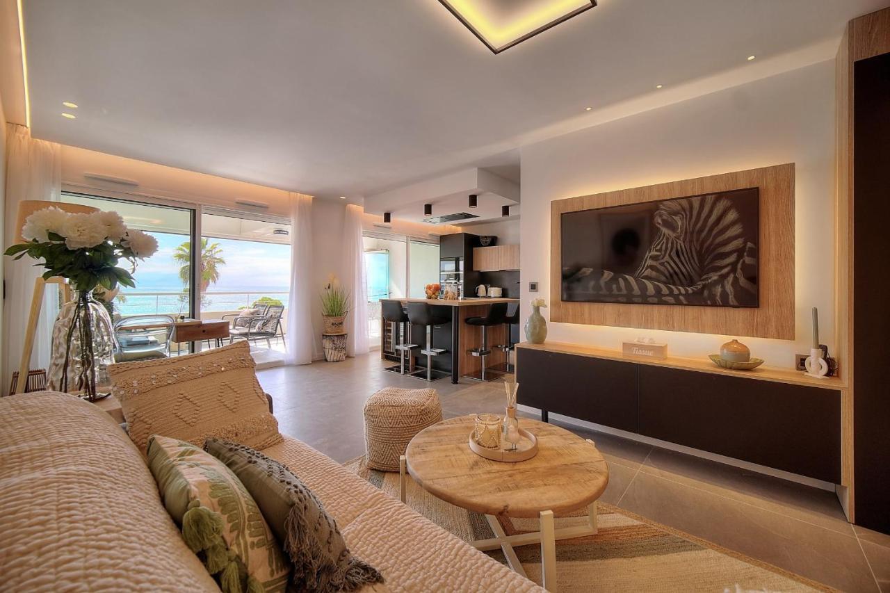 Cannes Luxury - Stunning Sea Front Apartment *